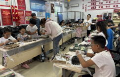 八角街道社区开展多彩活动，共享美好时光